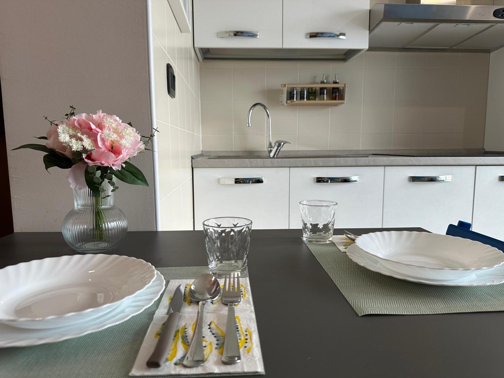 Apartamento Il Gabbiano Savona "Luxury House" - Wifi, Parking, Shopping Center Exterior foto