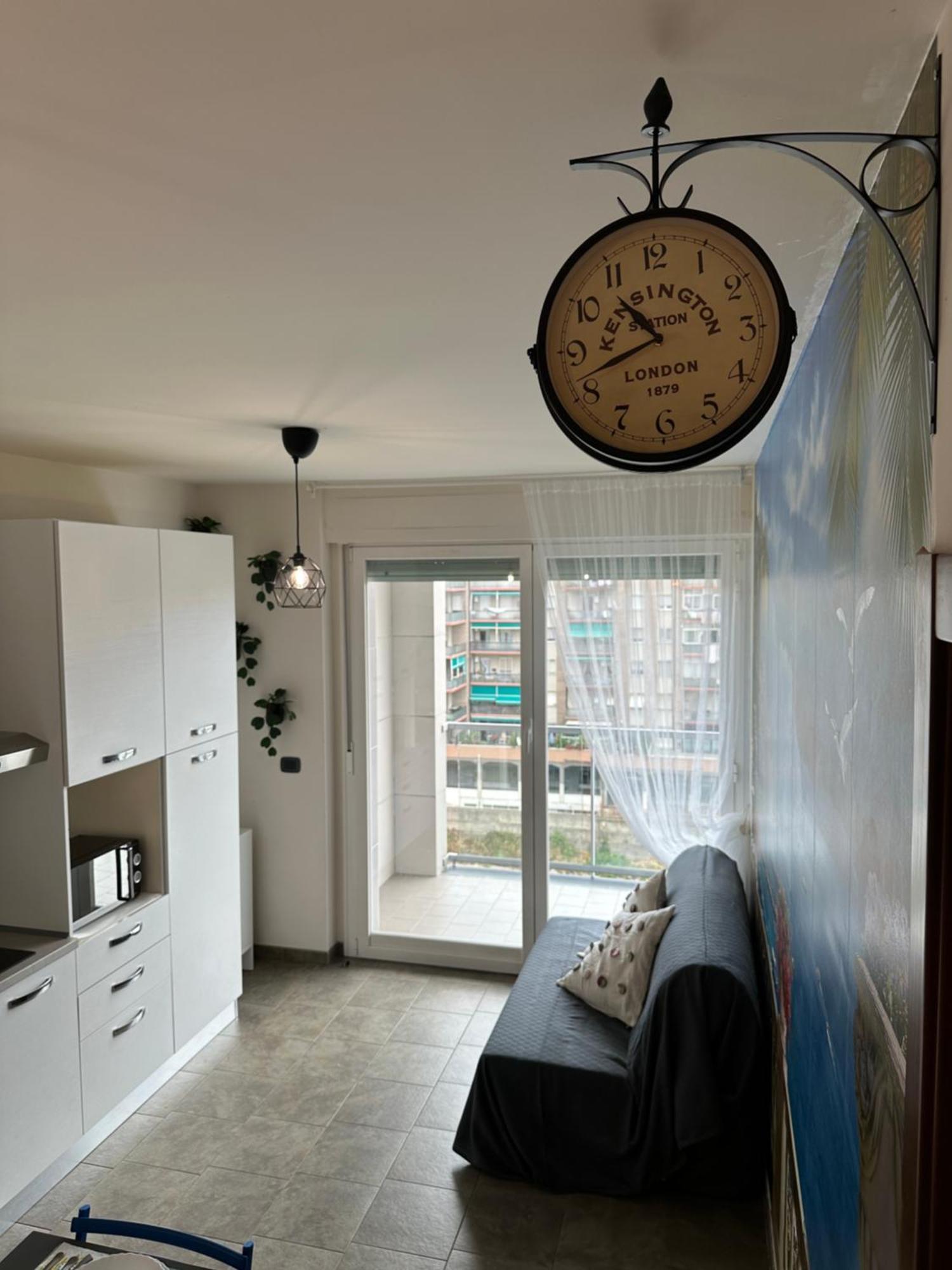 Apartamento Il Gabbiano Savona "Luxury House" - Wifi, Parking, Shopping Center Exterior foto